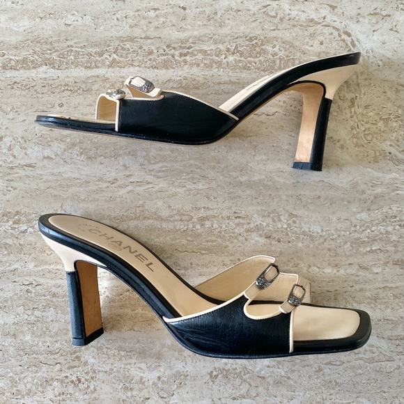 Vintage Chanel Camellia Buckle Sandal Heels - Picture 6 of 10